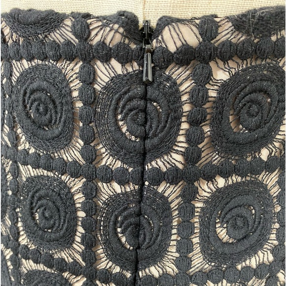 Stunning See-Through Back Cotton Lace Pencil Skirt Fully Lined in Tan Fabric - Picture 4 of 7